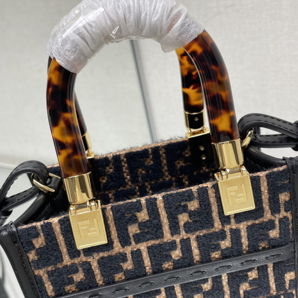 F**di mini sunshine shopper-13-18-6.5cm