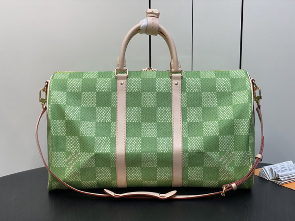 l0*is V*t0n keepall bandouliÈre 50