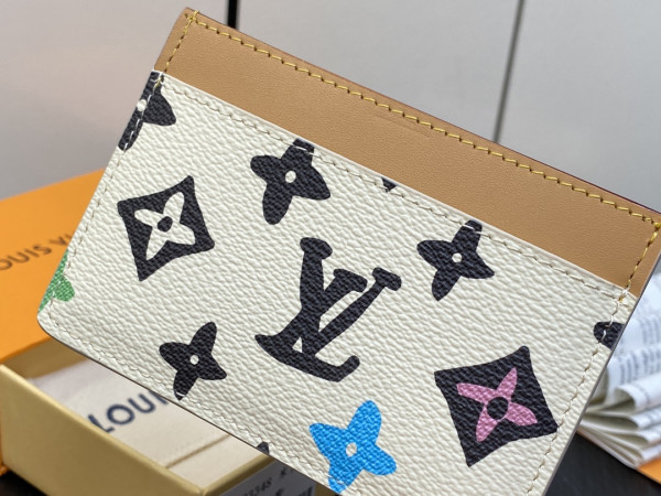 l0*is V*t0n card holder-11*7*0.5cm