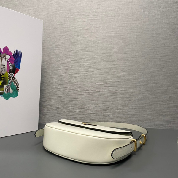 Pra*a moon handbags-22*17*5.5cm