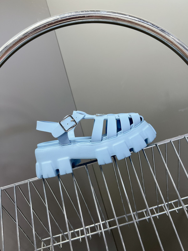 Pra*a sandals