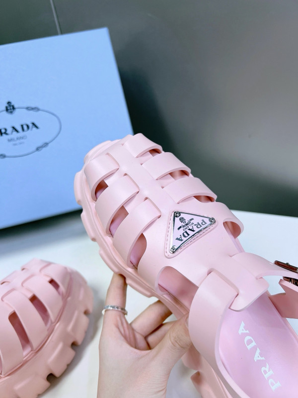 Pra*a sandals