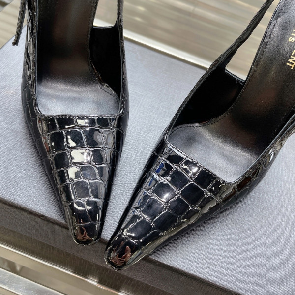 Sa**t Lau*nt heels