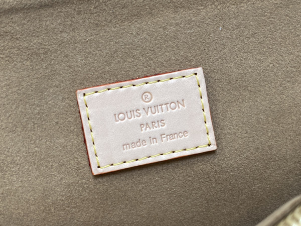 l0*is V*t0n dauphine-28*20*11cm