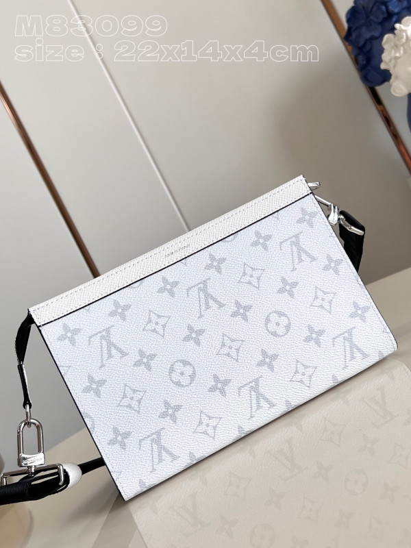 l0*is V*t0n gaston wearable wallet -22*14.5*4.5cm