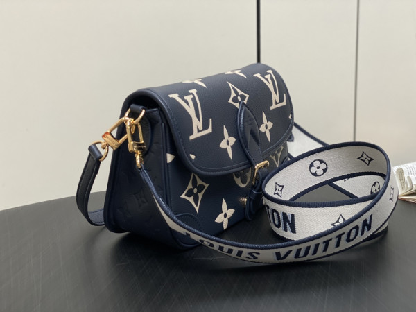 l0*is V*t0n nano diane-24*15*9 cm