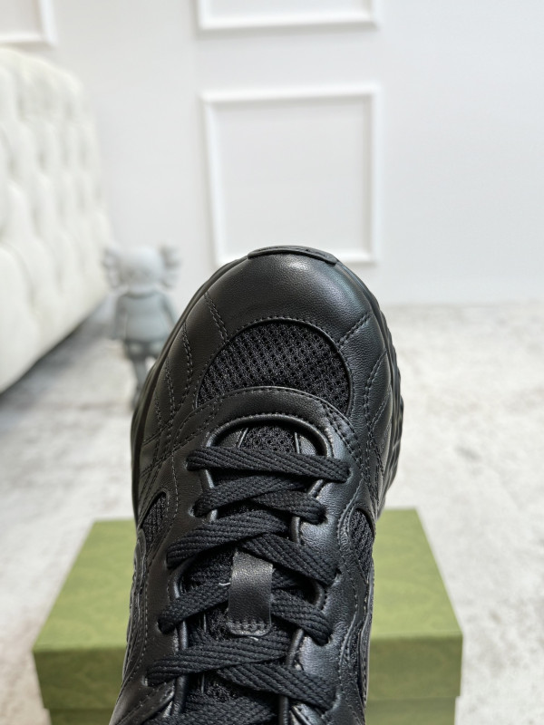 G*u*i ripple sneaker