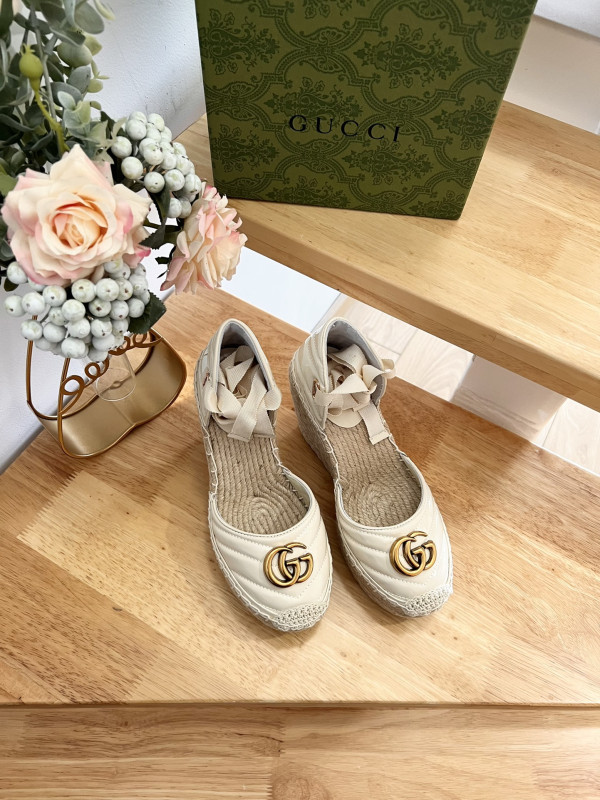 G*u*i leather platform espadrille