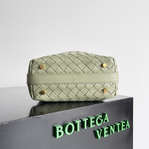 bo*te*ga Ve*ne*ta candy wallace-22*13*9cm