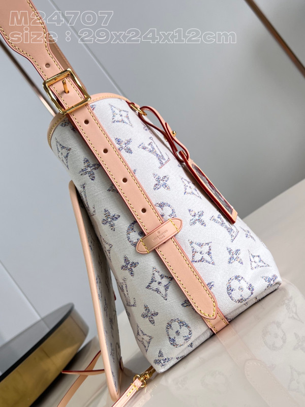 l0*is V*t0n carryall pm-29*24*12cm