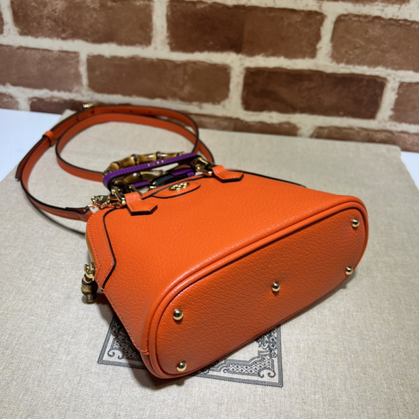 G*u*i diana mini tote bag