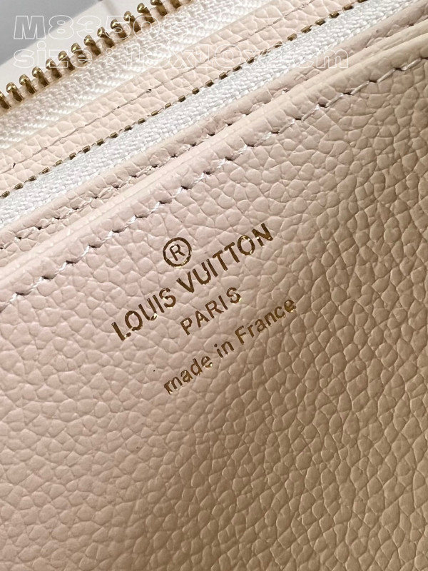 l0*is V*t0n zippy wallet-10*20*2 cm