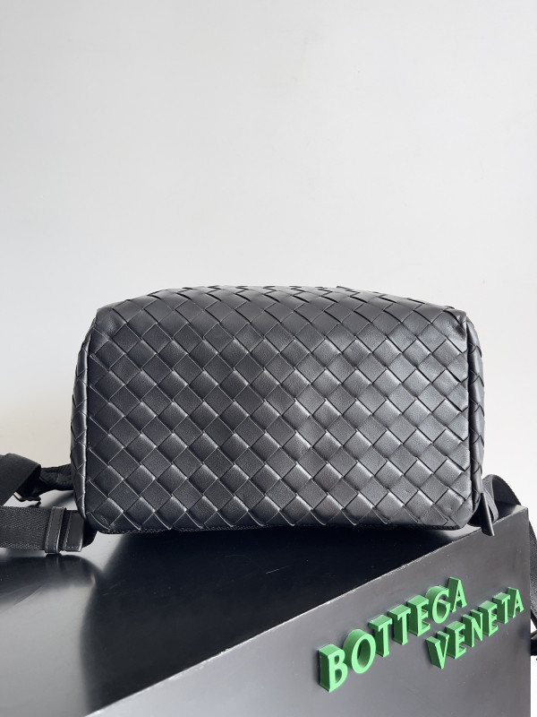 bo*te*ga Ve*ne*ta intrecciato backpack-38*26*15cm
