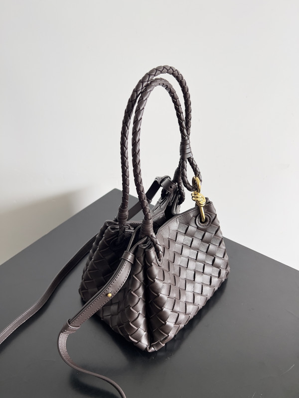 bo*te*ga Ve*ne*ta andiamo parachute small shoulder bag