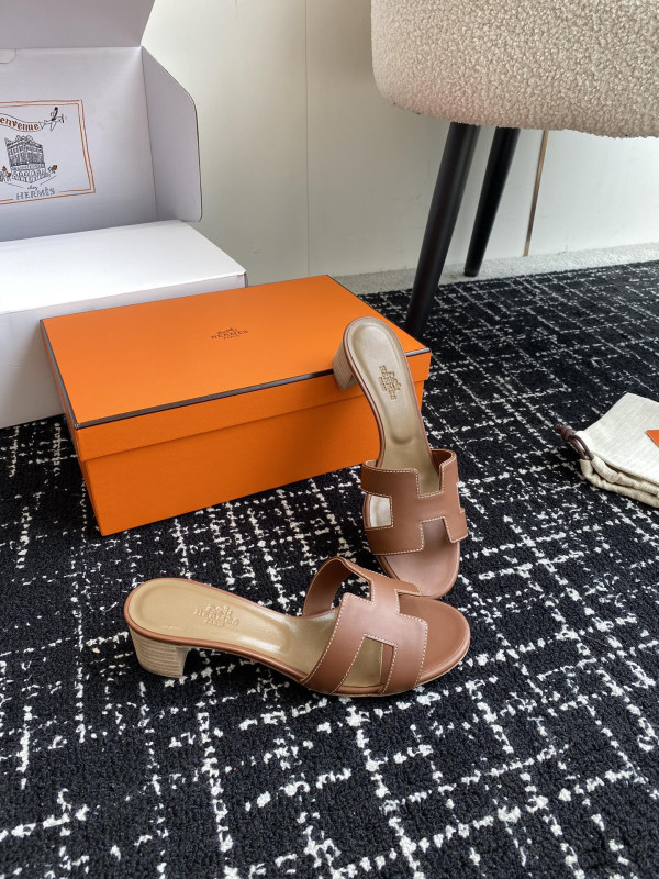 H**mes sandal
