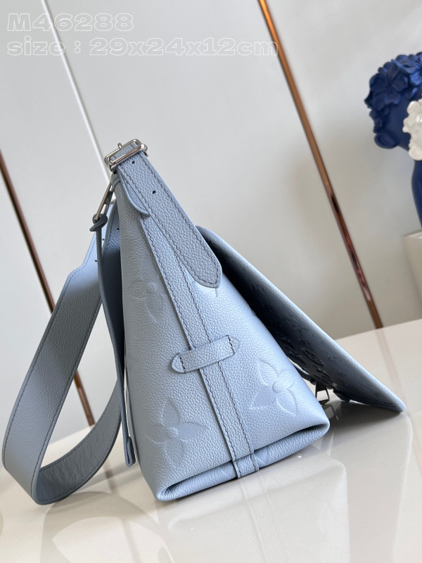 l0*is V*t0n carryall pm-29*24*12cm