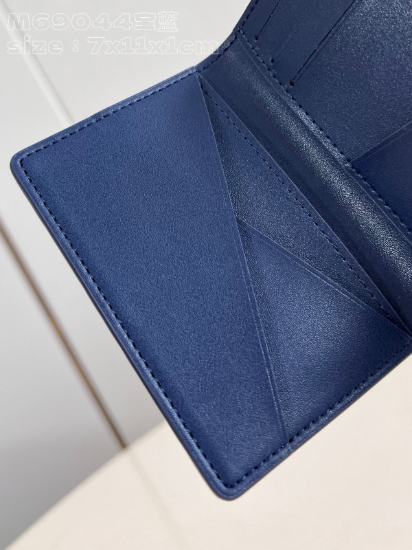 l0*is V*t0n pocket organizer-7.5*11.1*1 cm