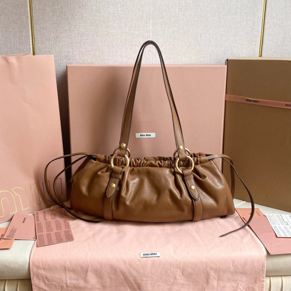 M*um*u joie nappa leather bag-44 x 16 x10.5cm