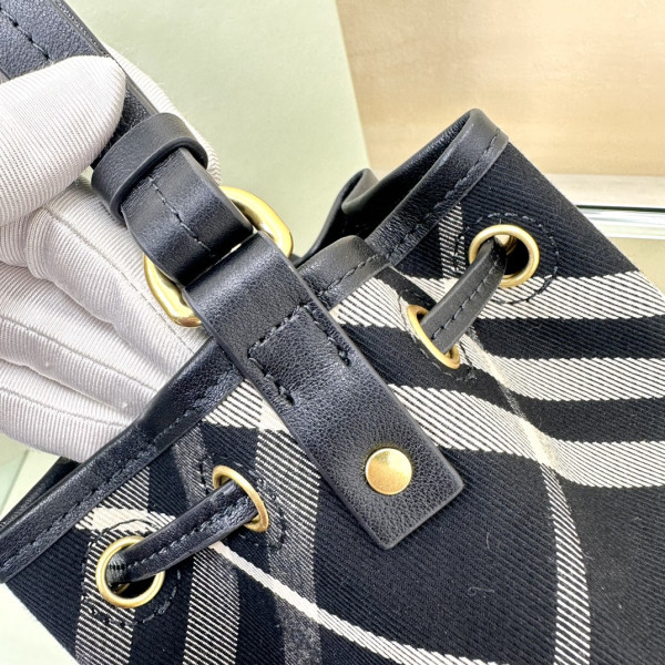 B**rry mini check drawstring pouch