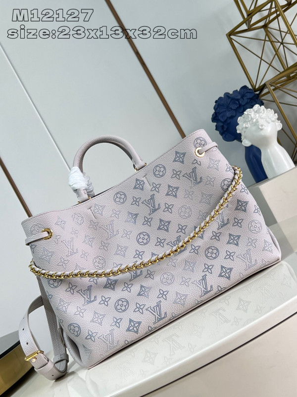 l0*is V*t0n bella tote