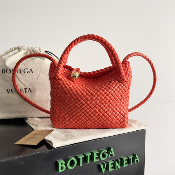 bo*te*ga Ve*ne*ta mini tosca