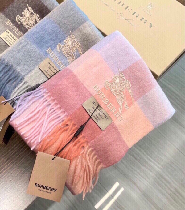 B**rry scarf