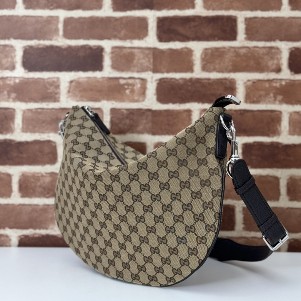 G*u*i b medium shoulder bag