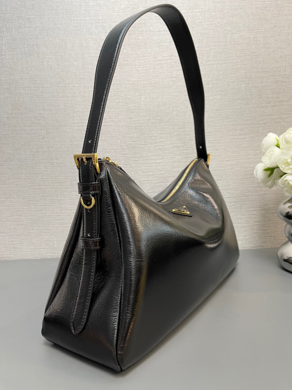 Pra*a aimée large shoulder bag