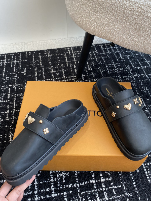 l0*is V*t0n sandals