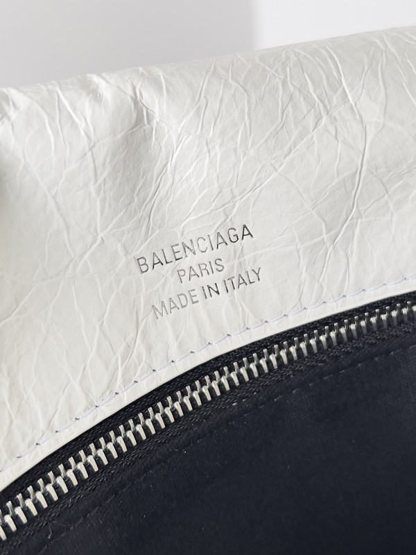 Ba*len*cia*ga bb solt large flap bag