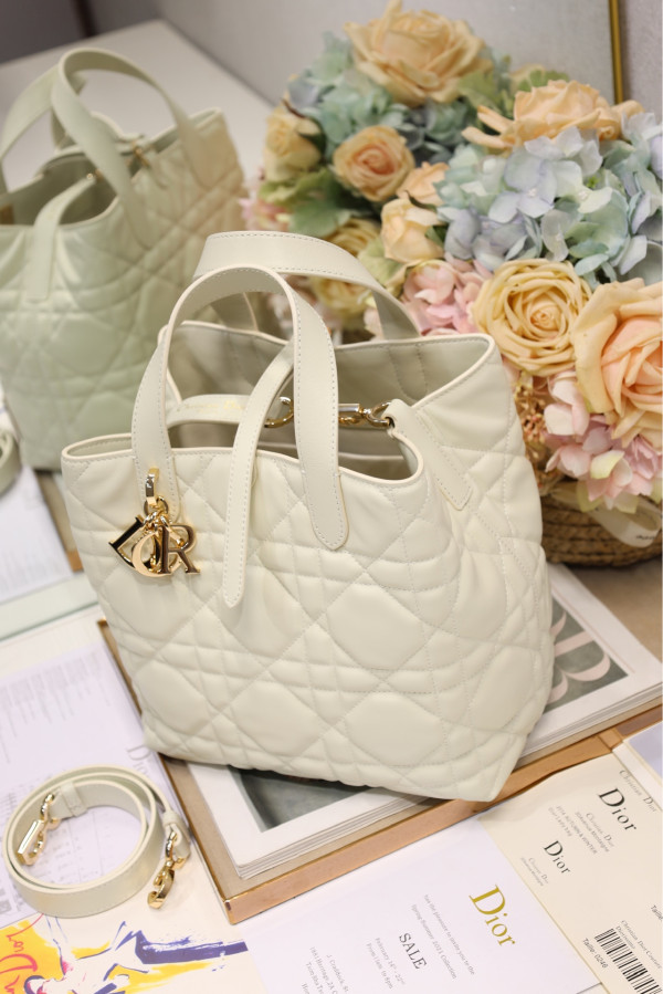 Medium Diro Toujours Vertical Tote Bag-23*24*16CM