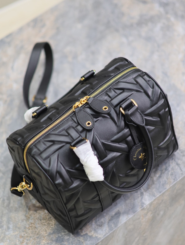 Diro Groove 25 bag