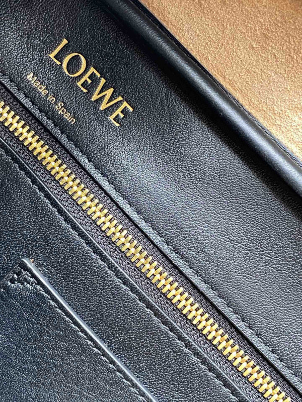 L0ew* amazona 28 bag in nappa calfskin - 28*11*18cm