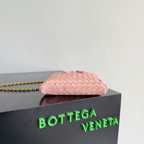 bo*te*ga Ve*ne*ta small soft vanity - 19*14*3cm