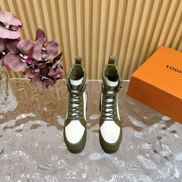 l0*is V*t0n boots
