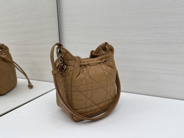 Diro D-Motion Bag - 18.5x20.5x11CM