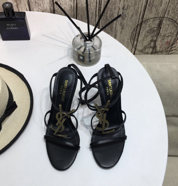 Y*L cassandra platform sandals in patent leather